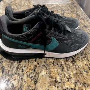 Brand new Air Max